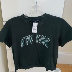 Brandy Melville Green Crop New York T-Shirt